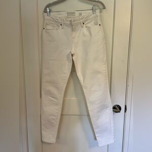 Lucky Brand white jeans size 6, 28